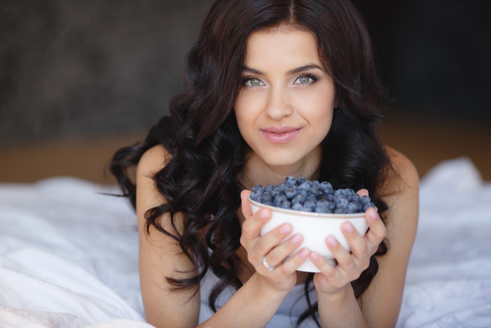 5 Reasons Eating Wild Blueberries Can Help You Live A Longer Life