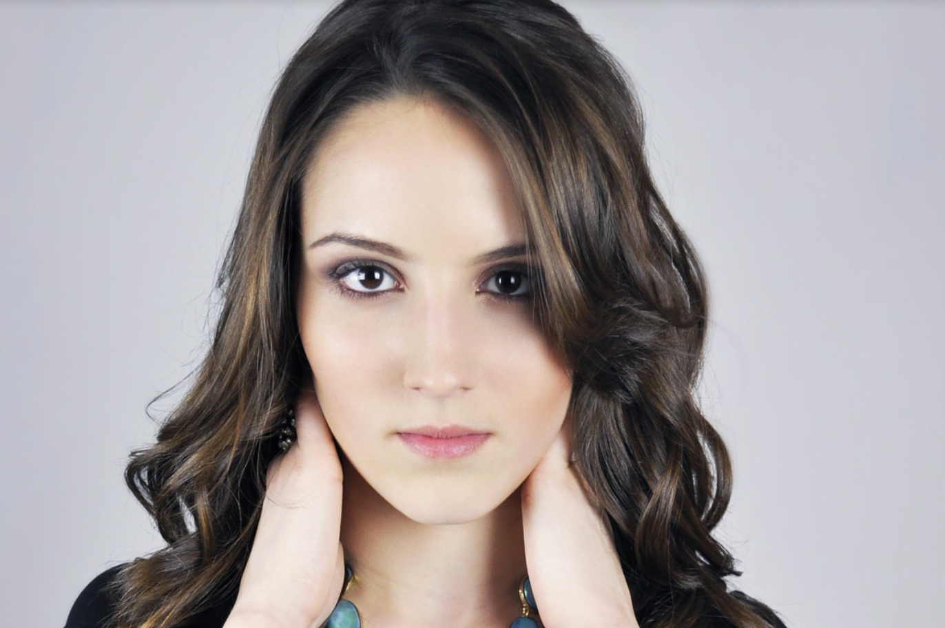 How Chronic Stress Ages Your Skin Faster And an Evening Ritual