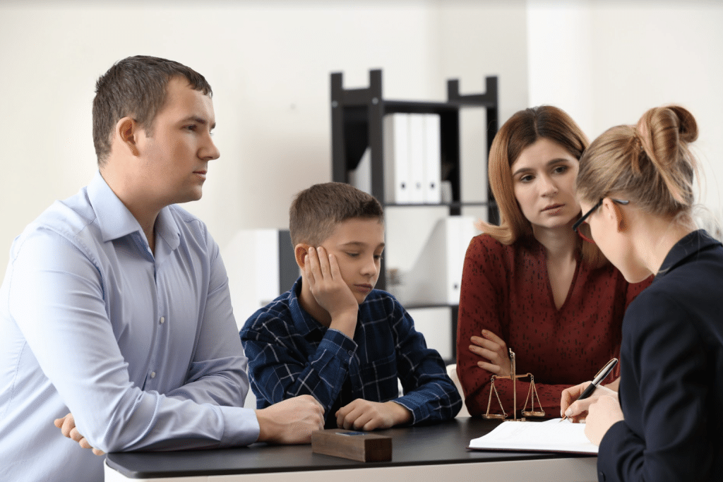 5 Reasons To Hire A Family Lawyer