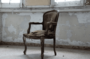 7 Ideas on How to Breathe New Life into the Old Furniture