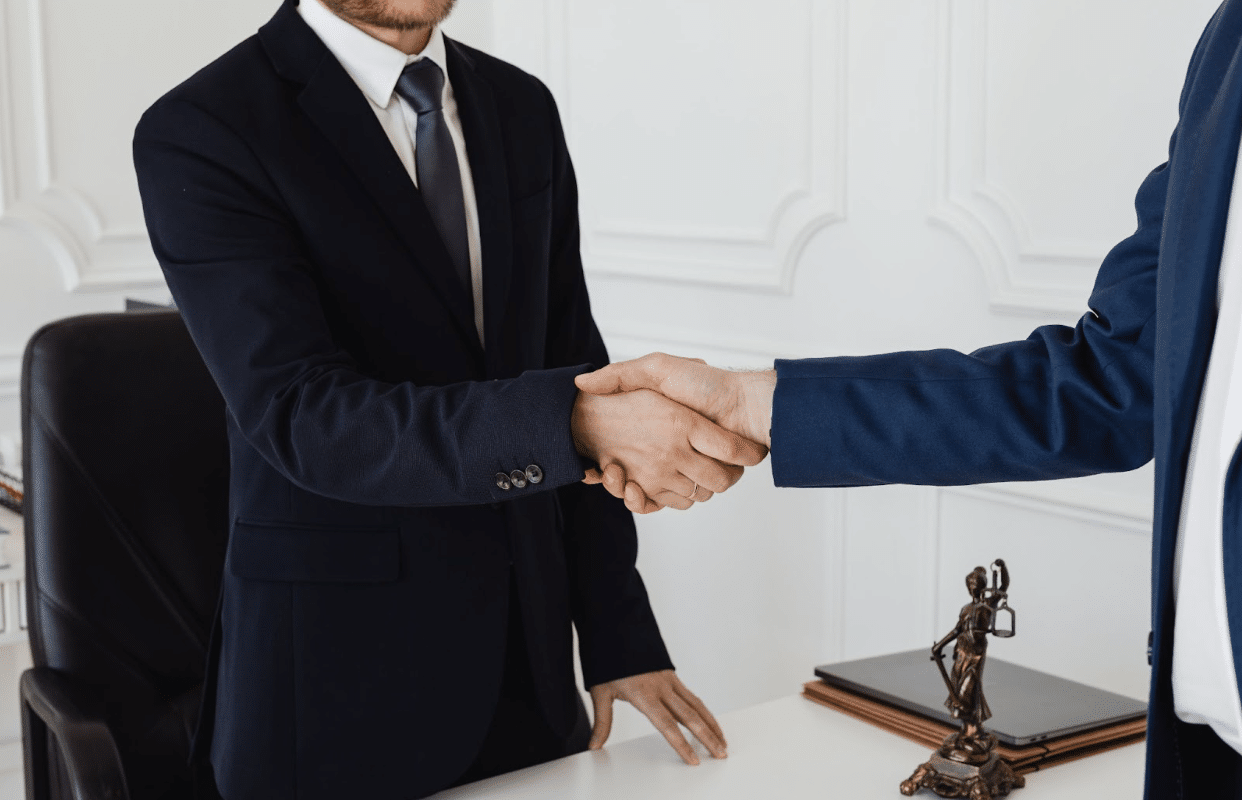 Civil and Commercial Dispute Resolution: Litigation Lawyers