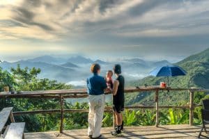 How to Maintain a Happy Routine for Kids When Traveling