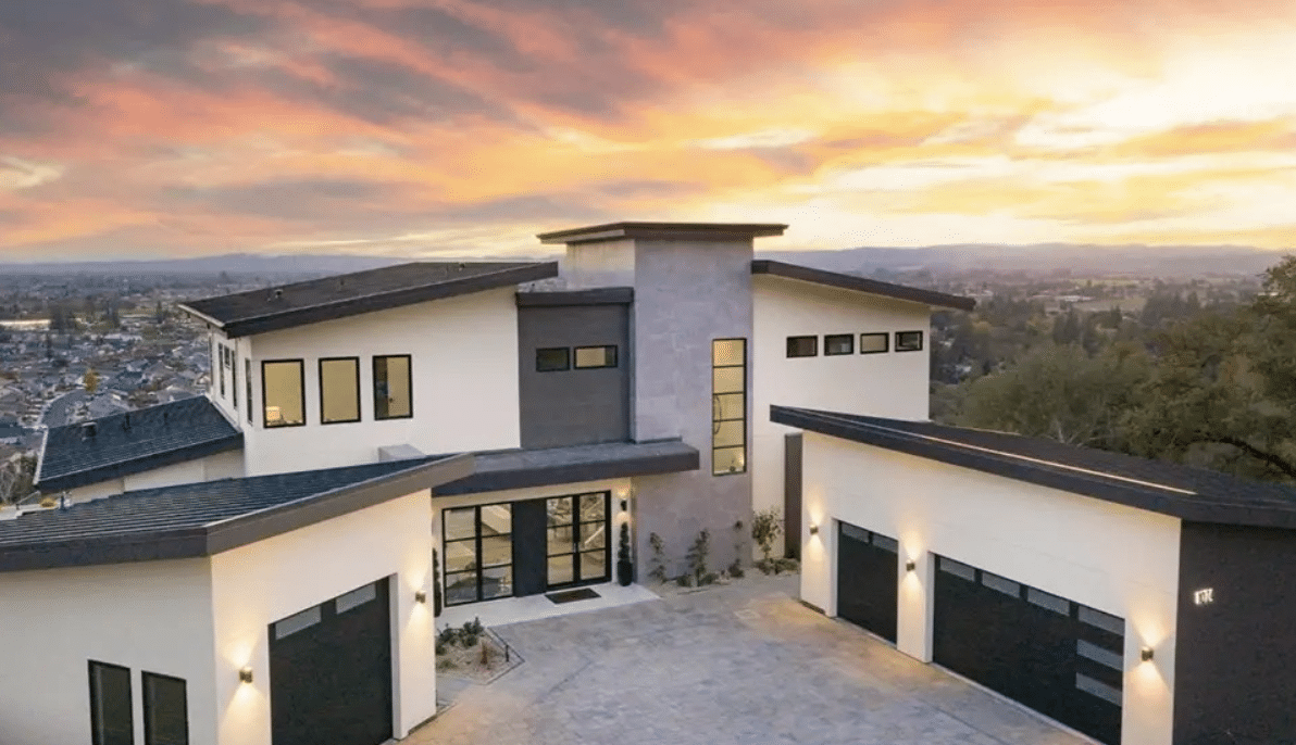 What is a homeowners’ association (HOA) or condo owners’ association (COA)