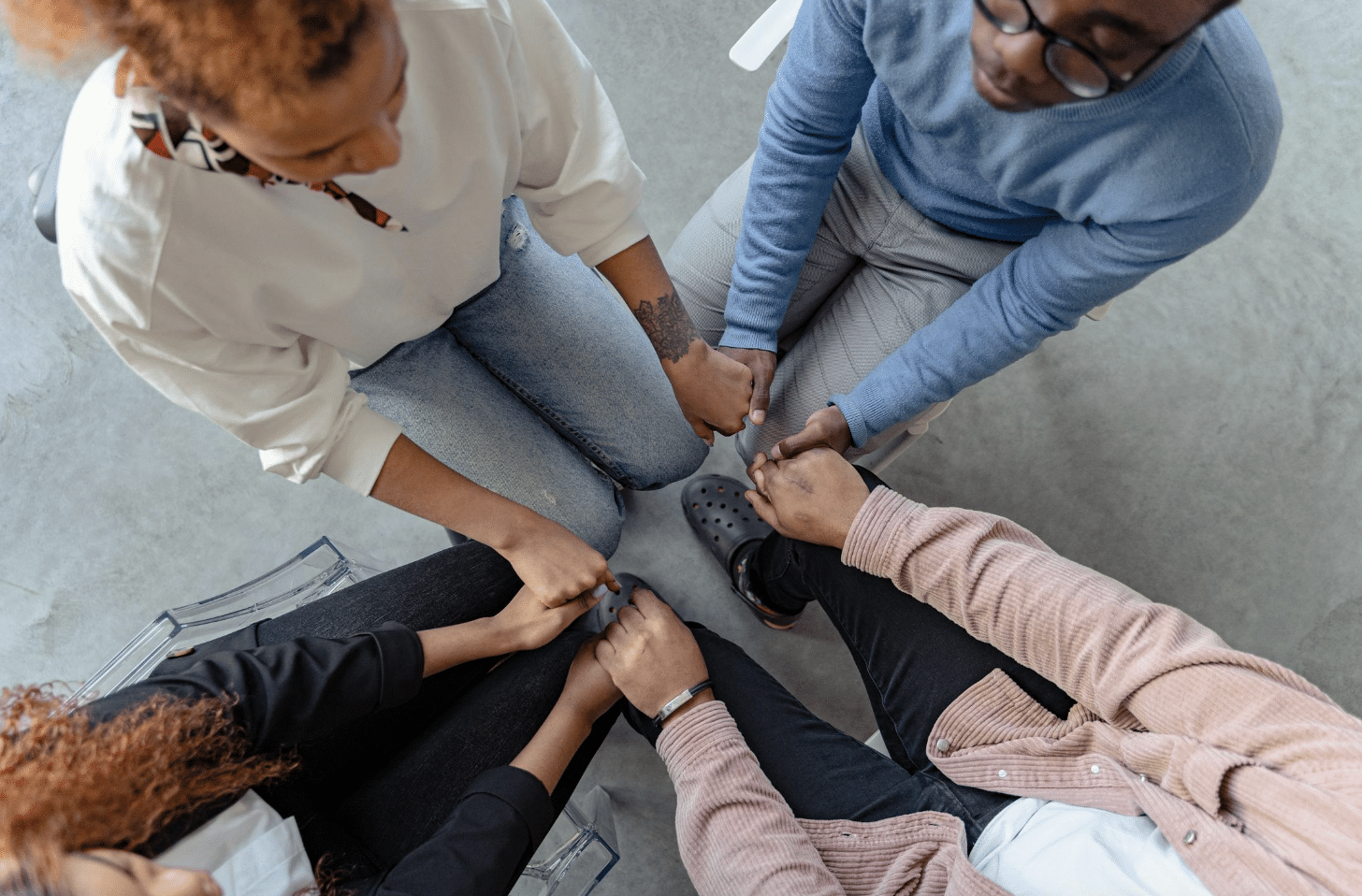 How Group Therapy Sets Better Boundaries in Personal Relationships  