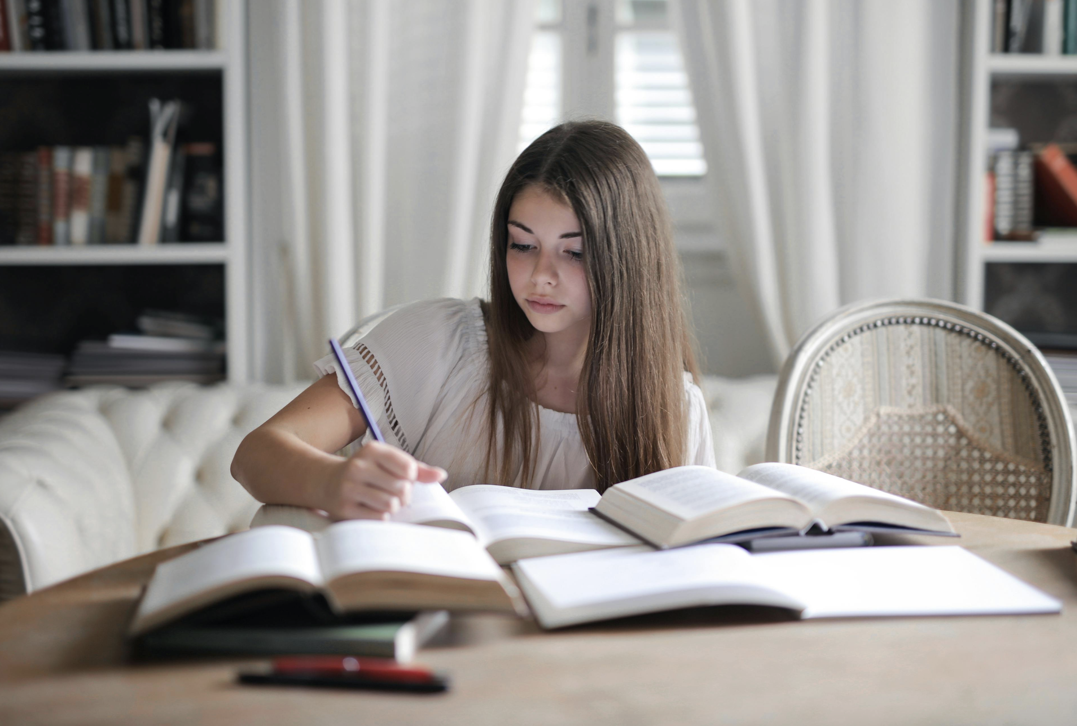 How Parents Can Support Ambitious Teens Without Adding Pressure