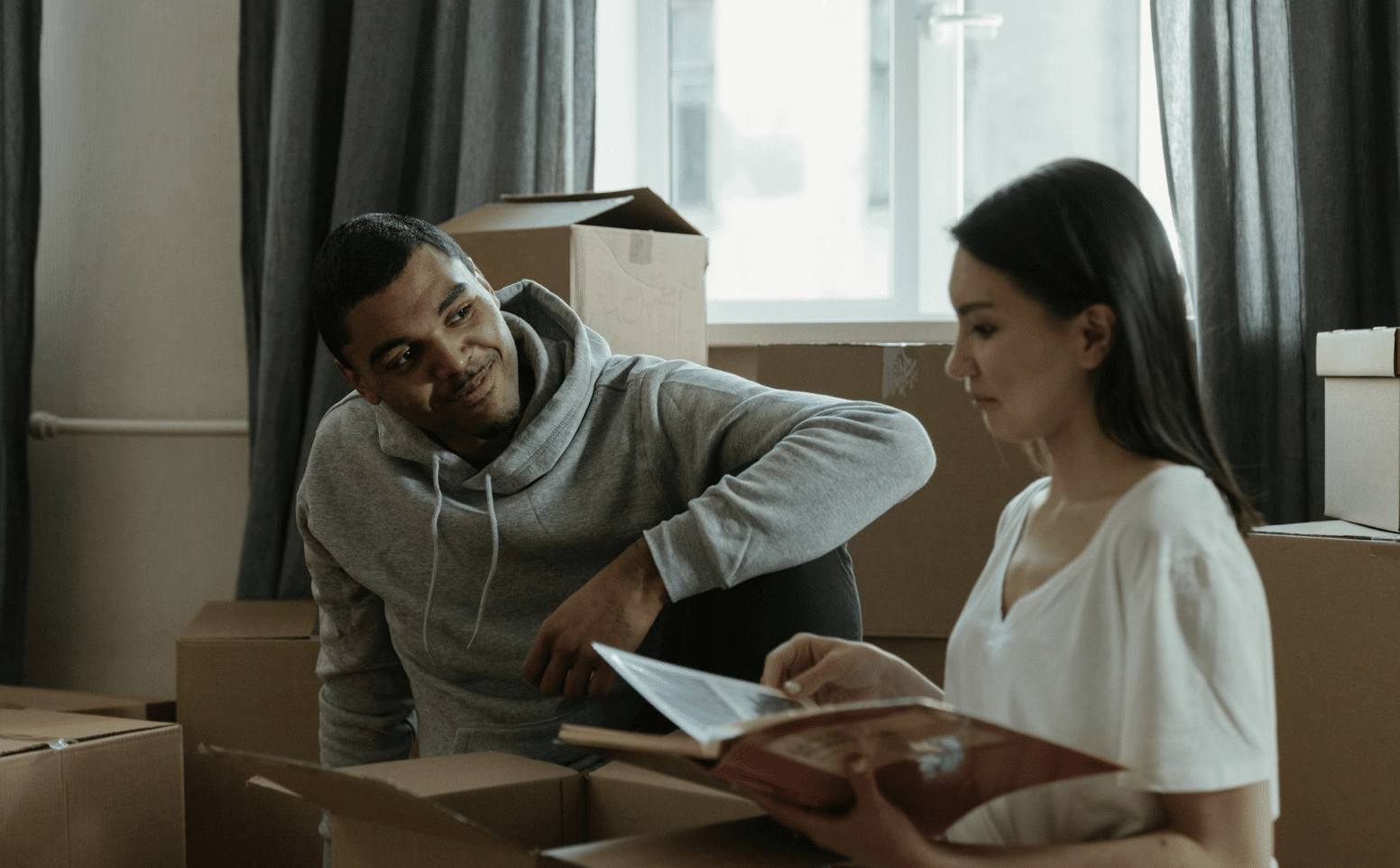 How To Navigate Moving To A New Country